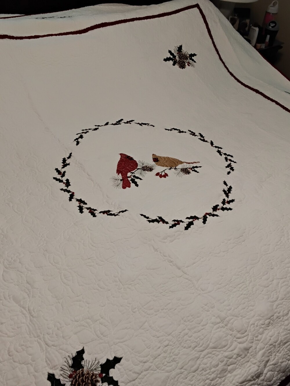 4008 Queen Size Crackerbarrel Embroidered Cardinal Greetings. 09" X 90".